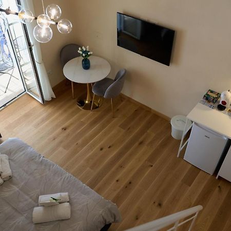 Alesuite Naples Extérieur photo