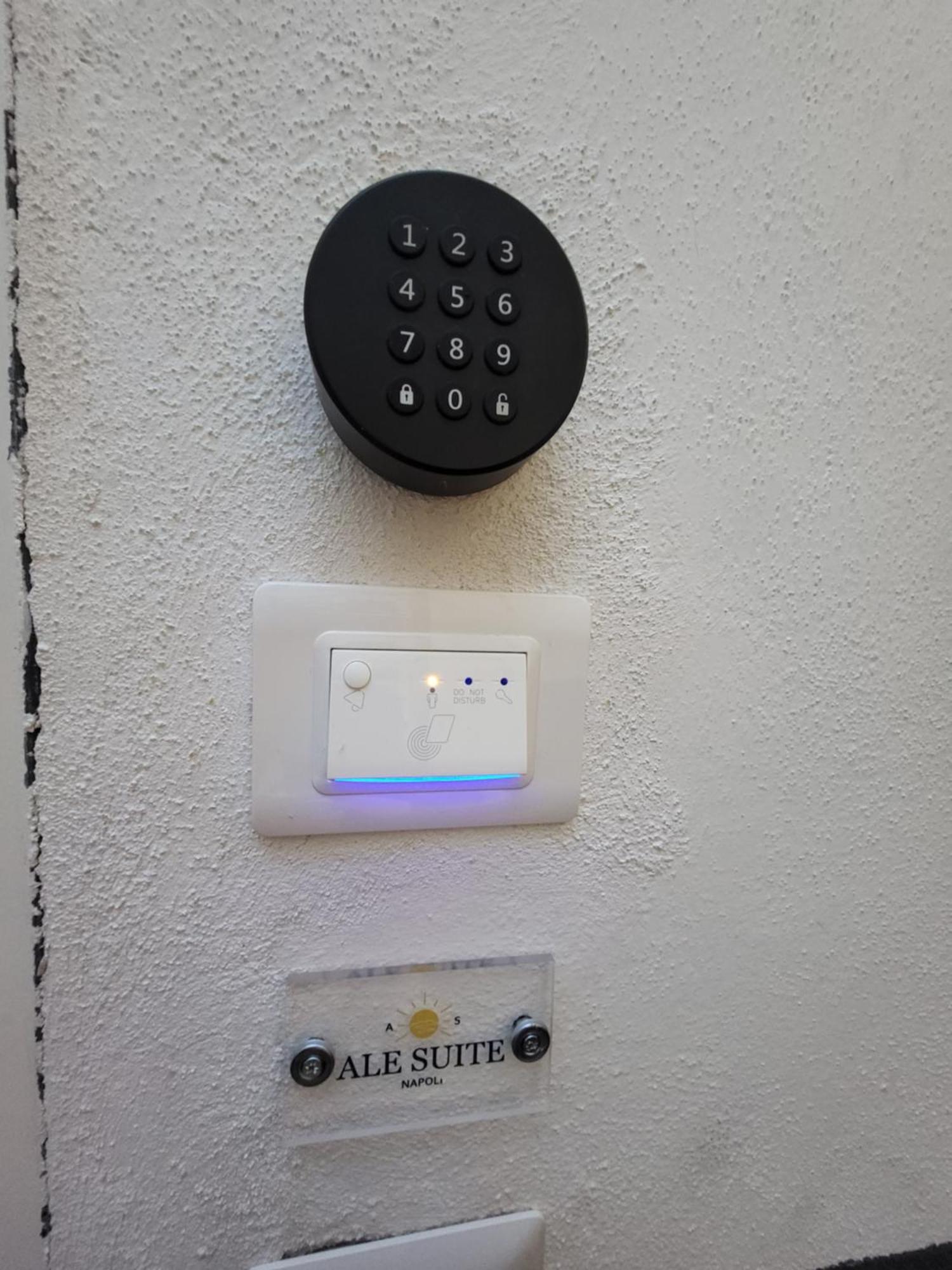 Alesuite Naples Extérieur photo