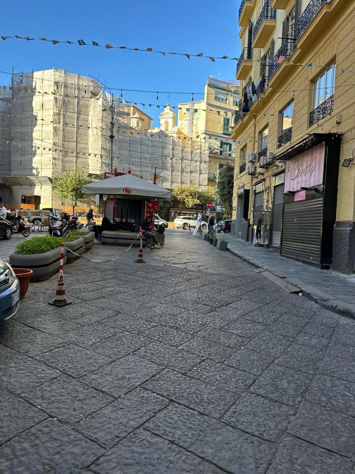 Alesuite Naples Extérieur photo